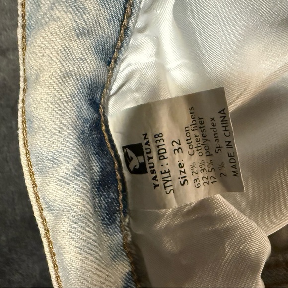 Distressed Light Blue Ripped Jeans - Picture 5 of 6